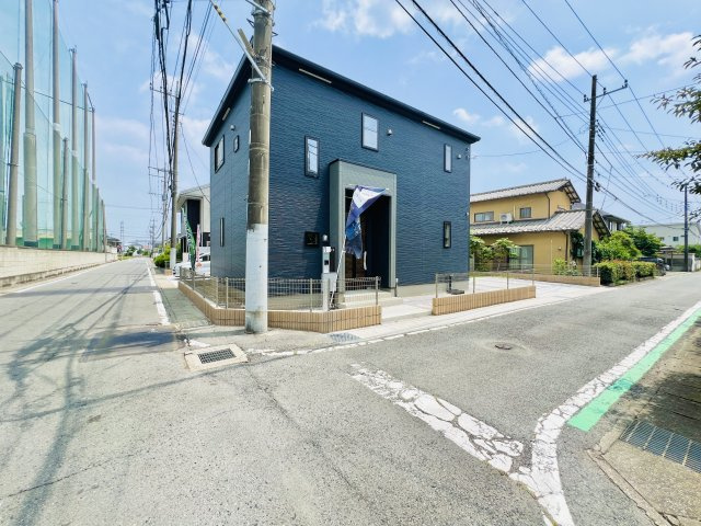 高崎市東貝沢町の前面道路含む現地写真|車の通りも少なく駐車も楽々♪