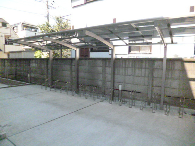 エスコート武蔵のその他共用部分|★屋根付き自転車置場★