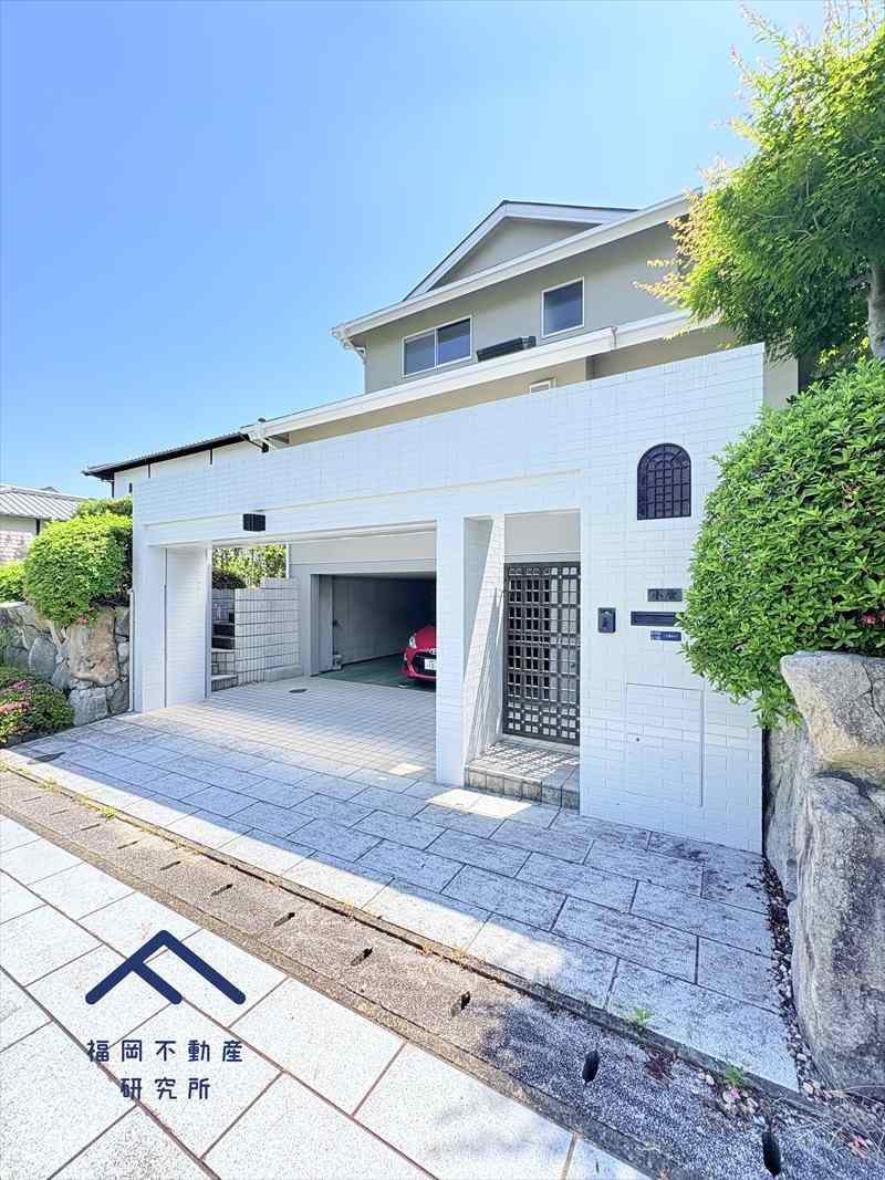 筑紫野市美しが丘南5丁目　戸建ての駐車場