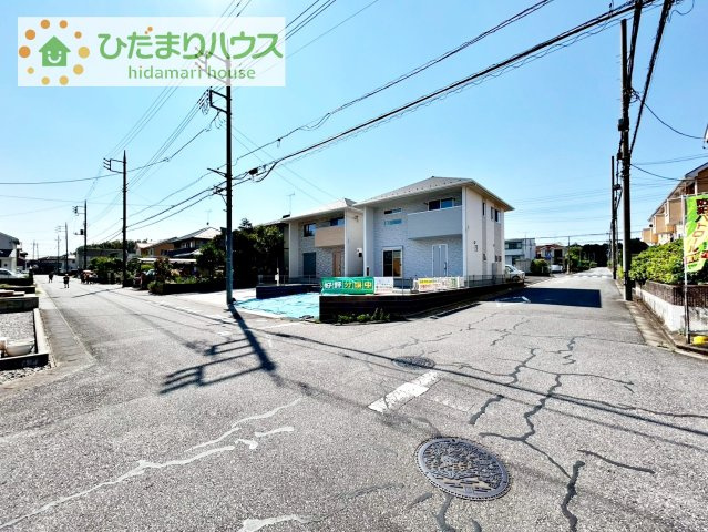【前面道路含む現地写真】 | クライン龍ケ崎市白羽第1期　新築戸建　2号棟 | 角地につき日当たり・風通し良好です☆