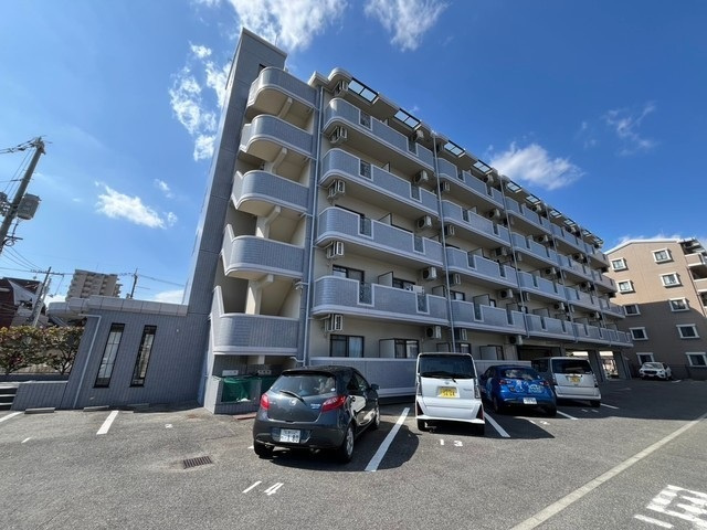 プーテゥジュール４番館