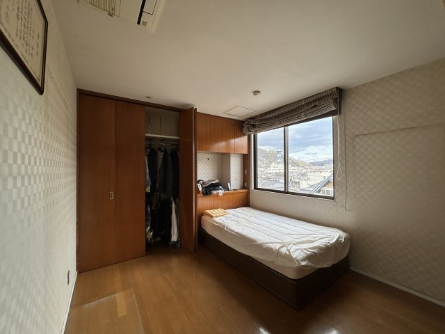 SUN16笠岡駅前ビルの洋室