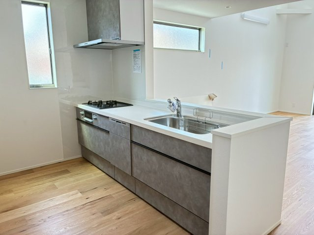 葵区羽鳥４丁目　新築一戸建て　全３棟　１号棟の居間・リビング