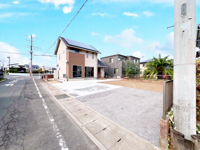 高崎市下佐野町　社有中古住宅の外観