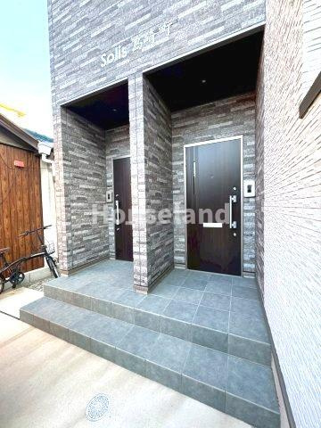 Solis島崎町のエントランス