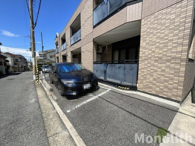 グレイスヒル・アートの駐車場