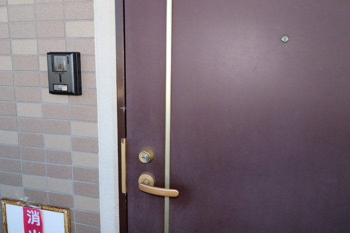フロンティア・ウィン3の玄関