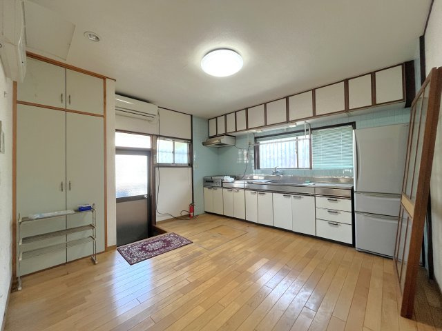 上官町戸建ての居間・リビング