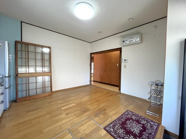 上官町戸建ての居間・リビング