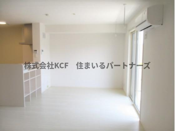 カーサステラⅢの居間・リビング|使いやすい居間です