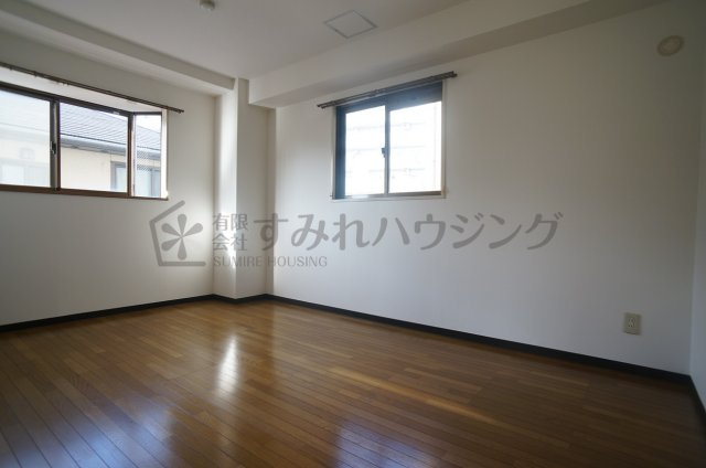 ドルミM宝塚の洋室|参考、同建物・同間取りの号室