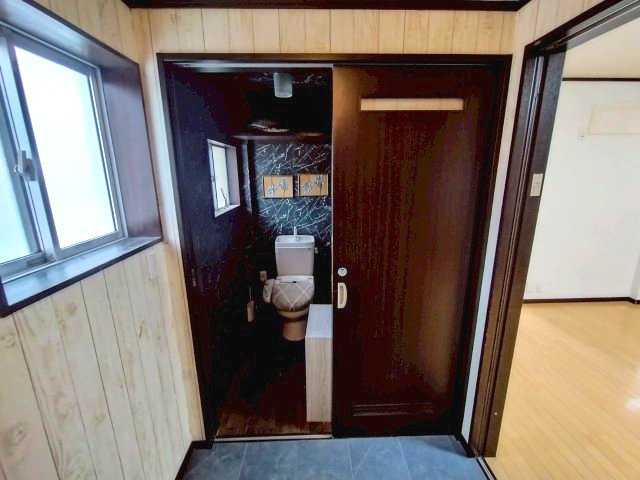下青野町本郷　貸店舗事務所のトイレ