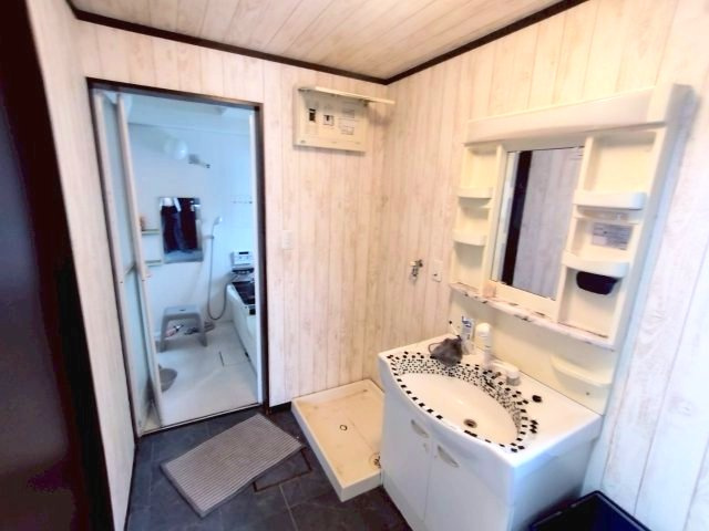 下青野町本郷　貸店舗事務所の洗面所