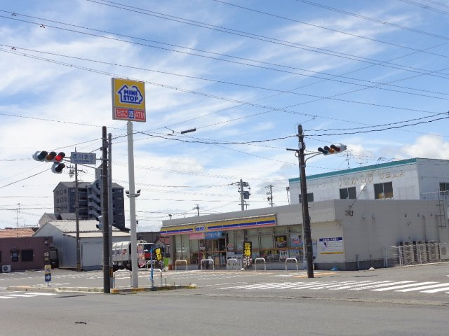 ティピカルハウスの周辺|ミニストップ岐阜西川手店まで433ｍ