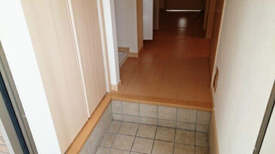 【玄関】 | ルピエ紀三井寺 | シンプルで使いやすい玄関です