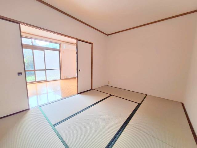 シティハイム　フラワーの和室|落ち着いた和室６帖