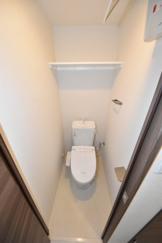 大阪市西区立売堀３丁目の賃貸マンションのトイレ