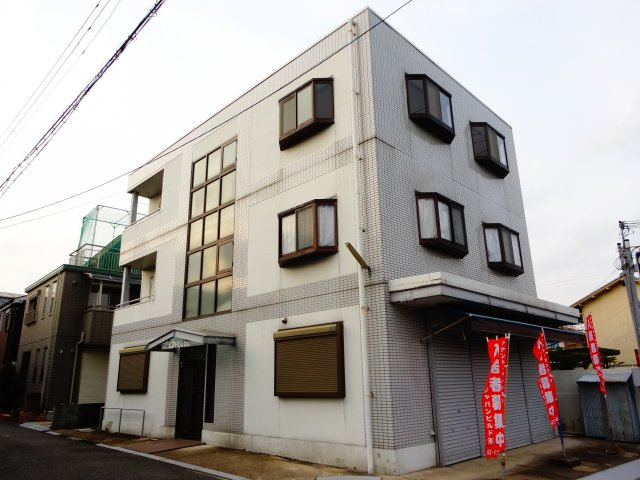 狭山Ｄハウスの外観