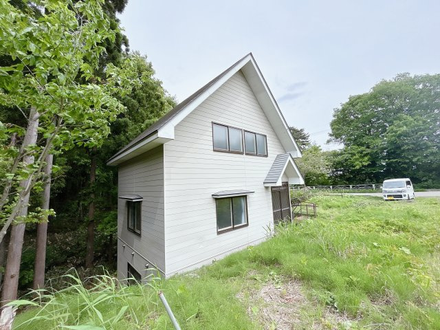 花巻市北湯口第17地割　土地建物の外観