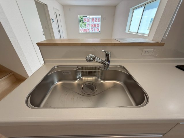 クレイドルガーデンうるま市みどり町 第２・２号棟のその他|浄水器付きキッチンの流し台