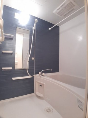 【浴室】 | クレードル | 落ち着いた空間のお風呂です