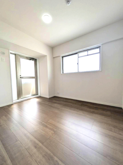 ワコーレグランディール御旅の洋室|洋室約5.5帖