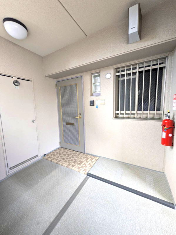 ワコーレグランディール御旅の玄関|玄関前