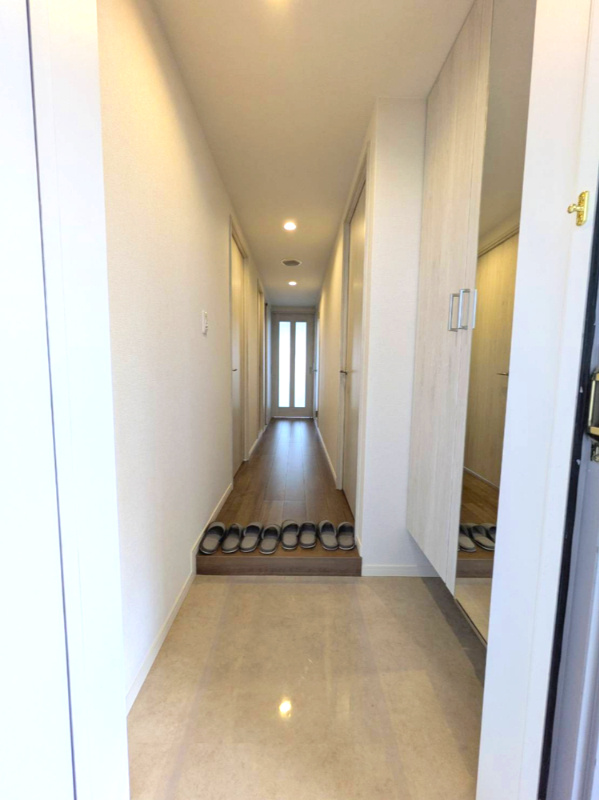 ワコーレグランディール御旅の玄関|玄関(内側)