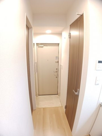 クラール中市　Ａの玄関