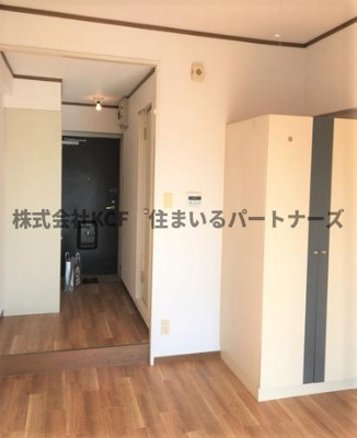 【居間・リビング】 | 久留米駅前スカイマンション | こちらのリビングで趣味の時間をお楽しみください