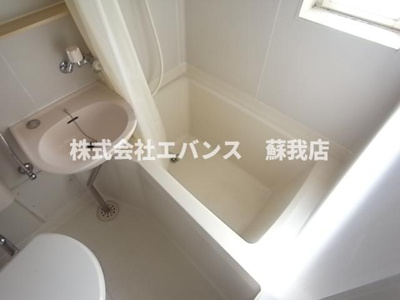 【浴室】 | カーサビアンカⅢ | お風呂です