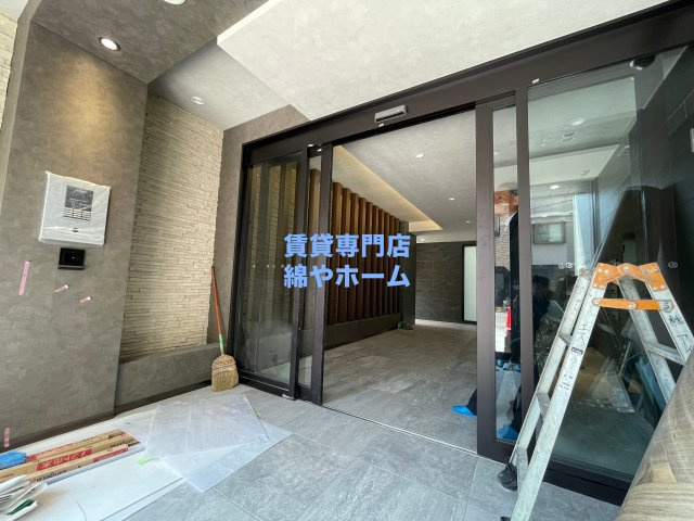 アービングNeo岸里のエントランス|建物の内部です