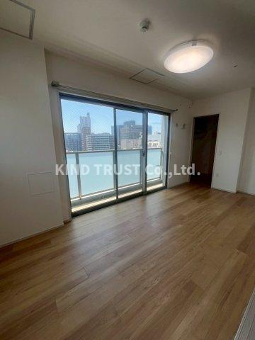 ハイデンス梅ヶ枝の居間・リビング|ゆったりとした居間です