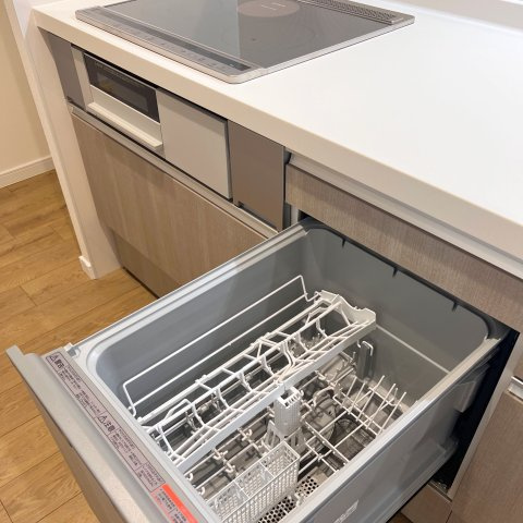 【キッチン】 | グランピアグーテンハイツ箱崎Ⅴ | 食器洗浄機が後片付けをサポート！食事後の家族のくつろぎタイムをゆっくりもてます