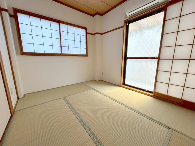 本多マンションの和室