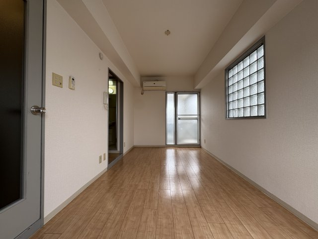 サンライズファーストの居間・リビング