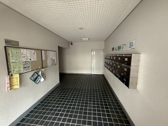 シェモア鞍馬口のエントランス