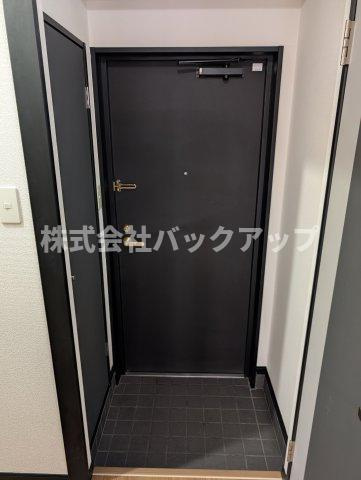 ピュアドームグラシアス大手門の玄関
