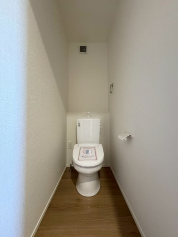 ーBloomーブルームー小倉南区湯川新町4丁目4期　【小倉南区　新築戸建て】のトイレ|２階にもトイレ完備で助かりますね♪　【小倉南区　新築戸建て】