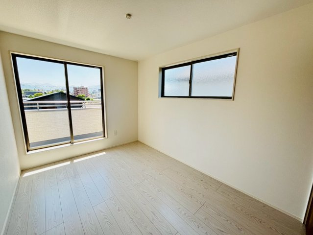 よかタウン／菊池郡大津町室1２期／１０号棟の洋室