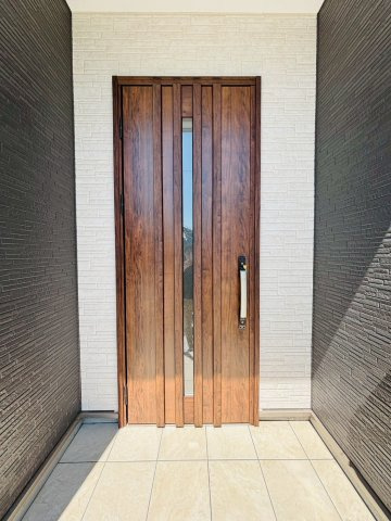 よかタウン／菊池郡大津町室1２期／１０号棟のエントランス