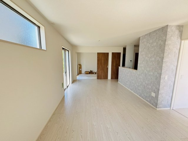 よかタウン／菊池郡大津町室1２期／１０号棟の居間・リビング