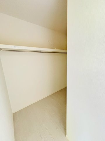 よかタウン／菊池郡大津町室1２期／１１号棟の収納