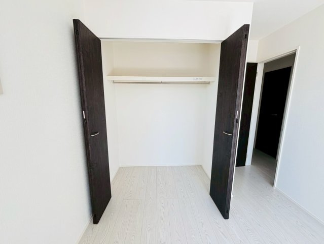 よかタウン／菊池郡大津町室1２期／１１号棟の収納