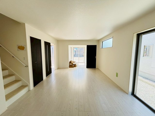 よかタウン／菊池郡大津町室1２期／１１号棟の居間・リビング