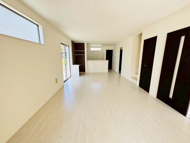 よかタウン／菊池郡大津町室1２期／１１号棟の居間・リビング