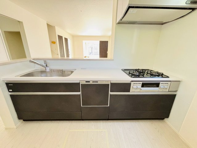よかタウン／菊池郡大津町室1２期／１１号棟のキッチン