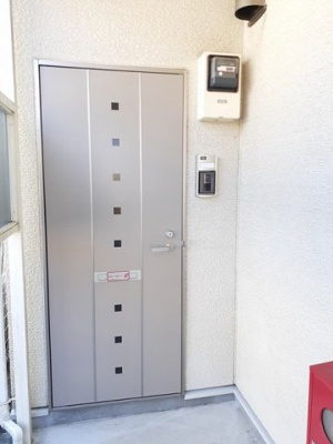 【エントランス】 | セトル２７ | エントランスです
