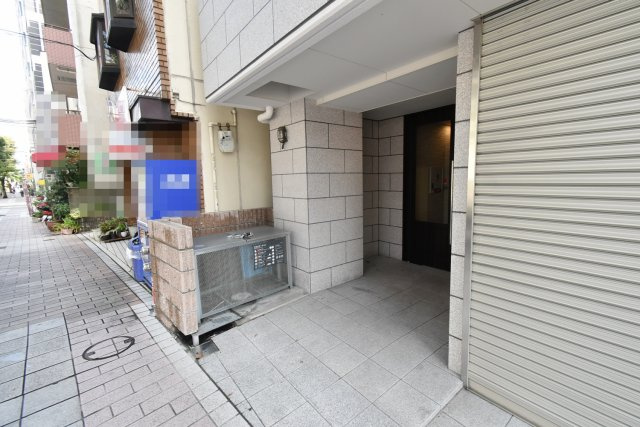 サンテラス西宮のエントランス