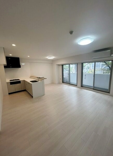 サンテラス西宮の居間・リビング